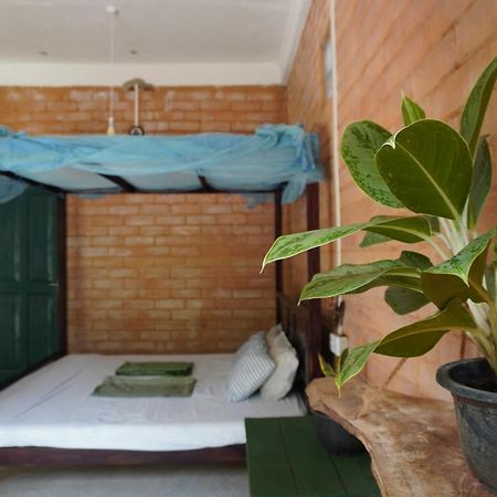 Passionfruit Homestay Matara Dış mekan fotoğraf
